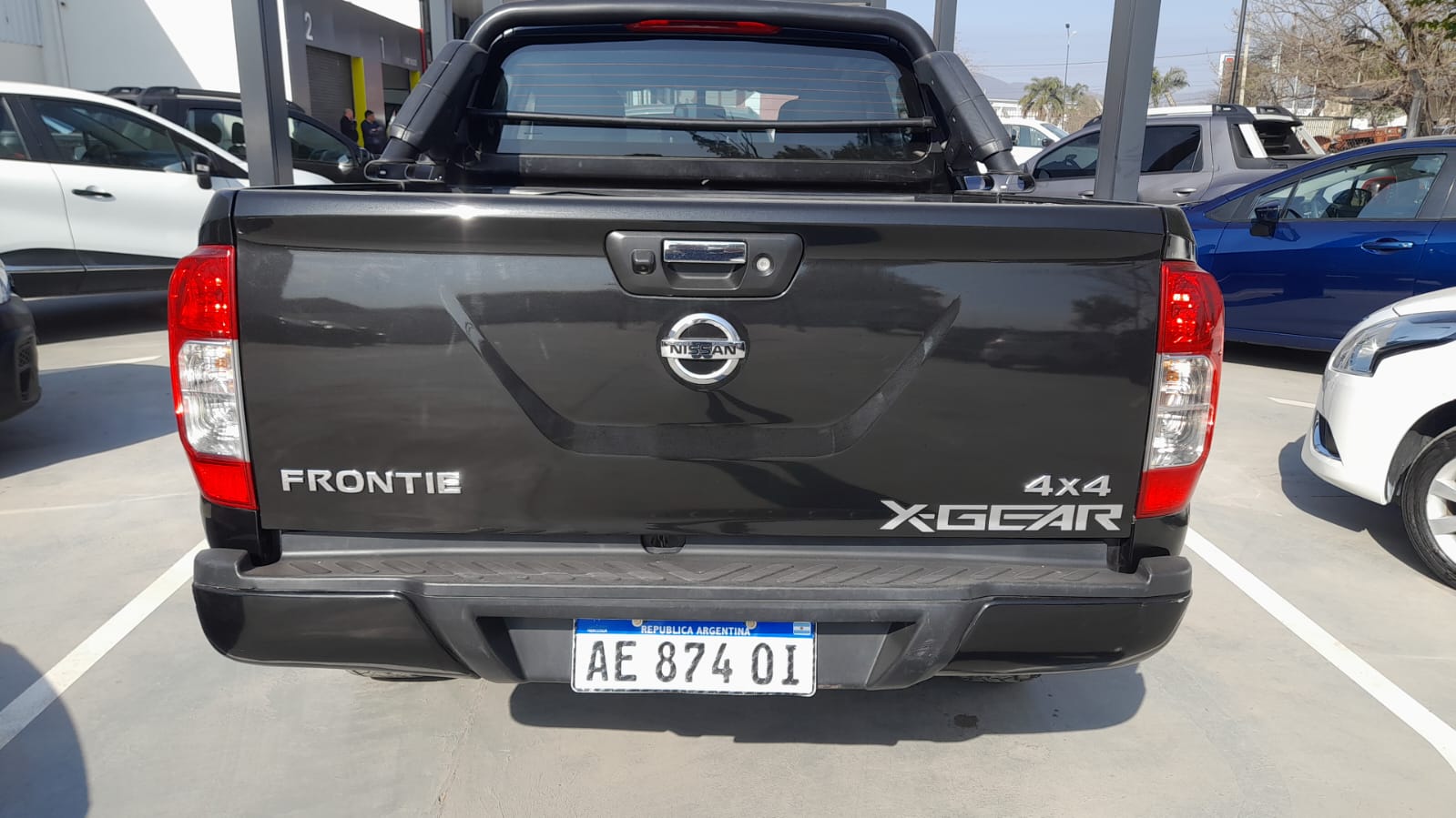 Nissan Frontier miniatura 6